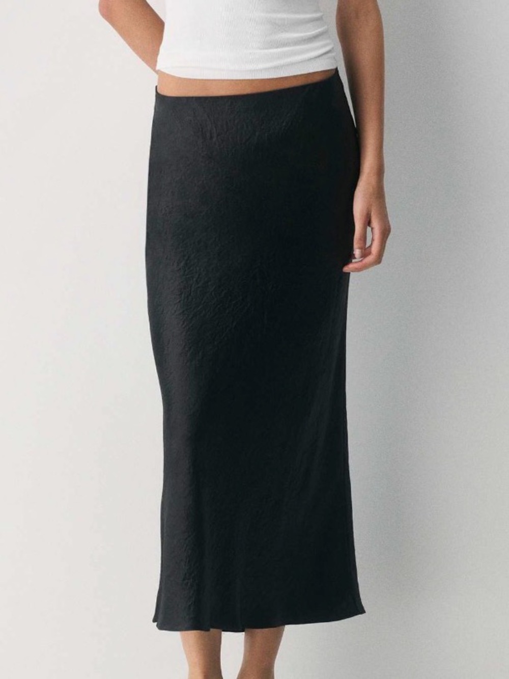Aritzia Sleek Black Midi Slip Skirt